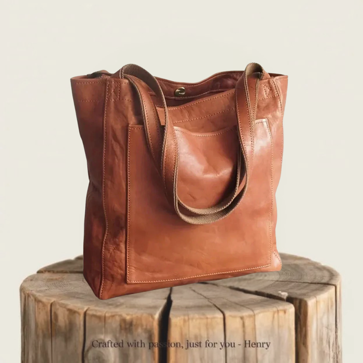 Lorena’s Modern Chic | Stylish Leather Bag