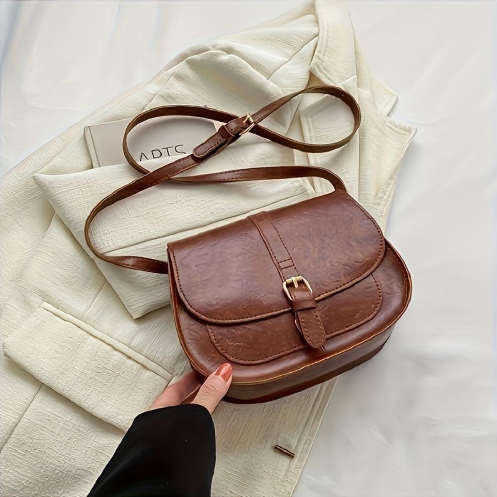 Evelyn | Classic Saddle Crossbody Bag