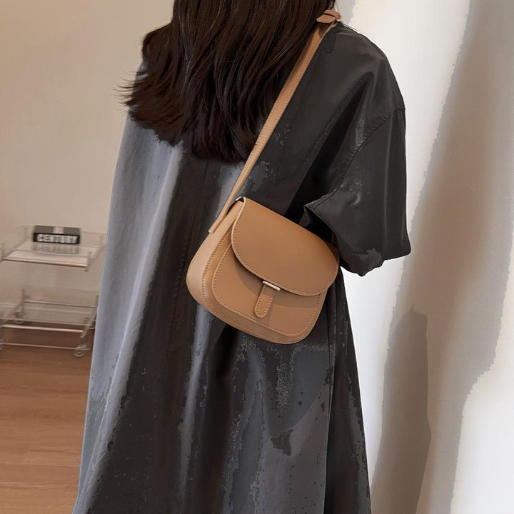 Amelia | Retro Saddle Crossbody Bag