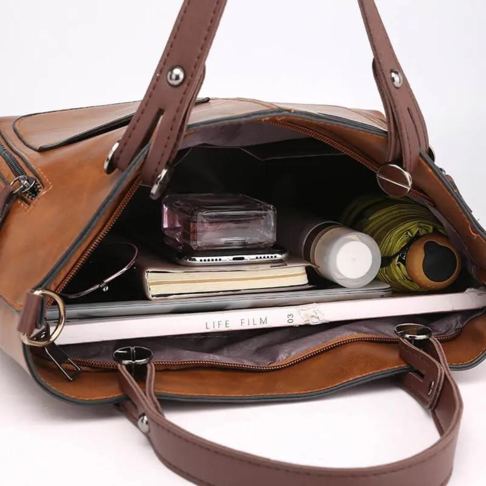Ilse | Timeless Elegance  Shoulder Bag