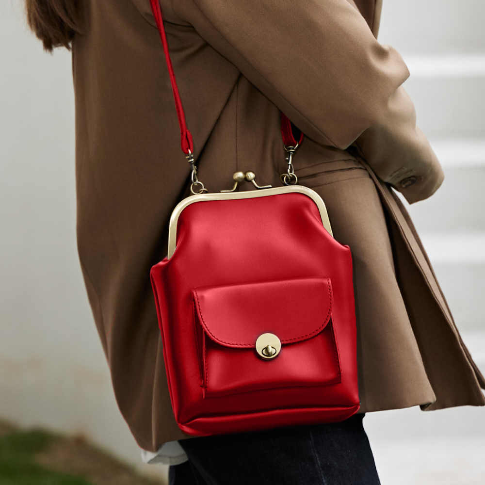 Marie | Vintage Kiss Lock Bag
