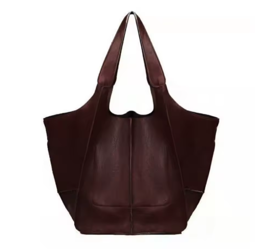 Laura’s Timeless Allure | Vintage Bag